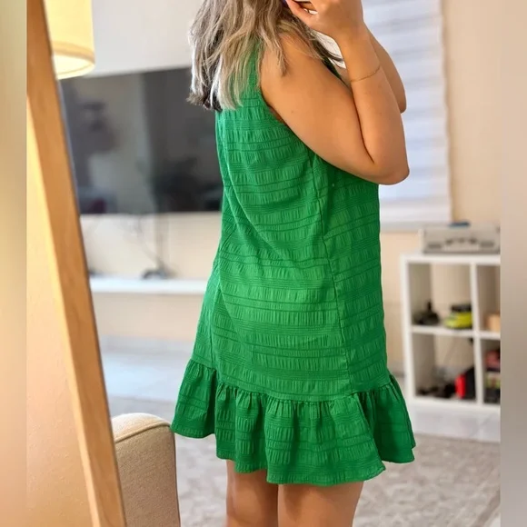 GREEN RUFFLE HEM DRESS 👗💚 - Picture 2 of 5